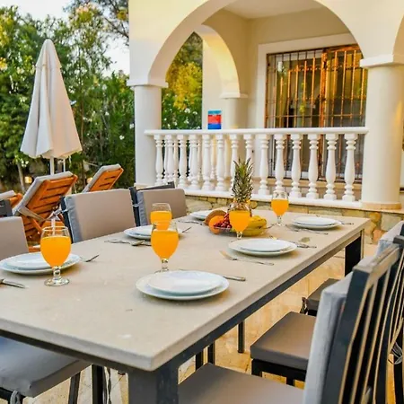 The Ultimate In An Ideal Location, Dalaman 1050 * أكايا