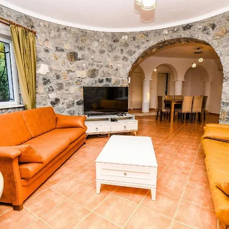 The Ultimate In An Ideal Location, Dalaman 1050 أكايا